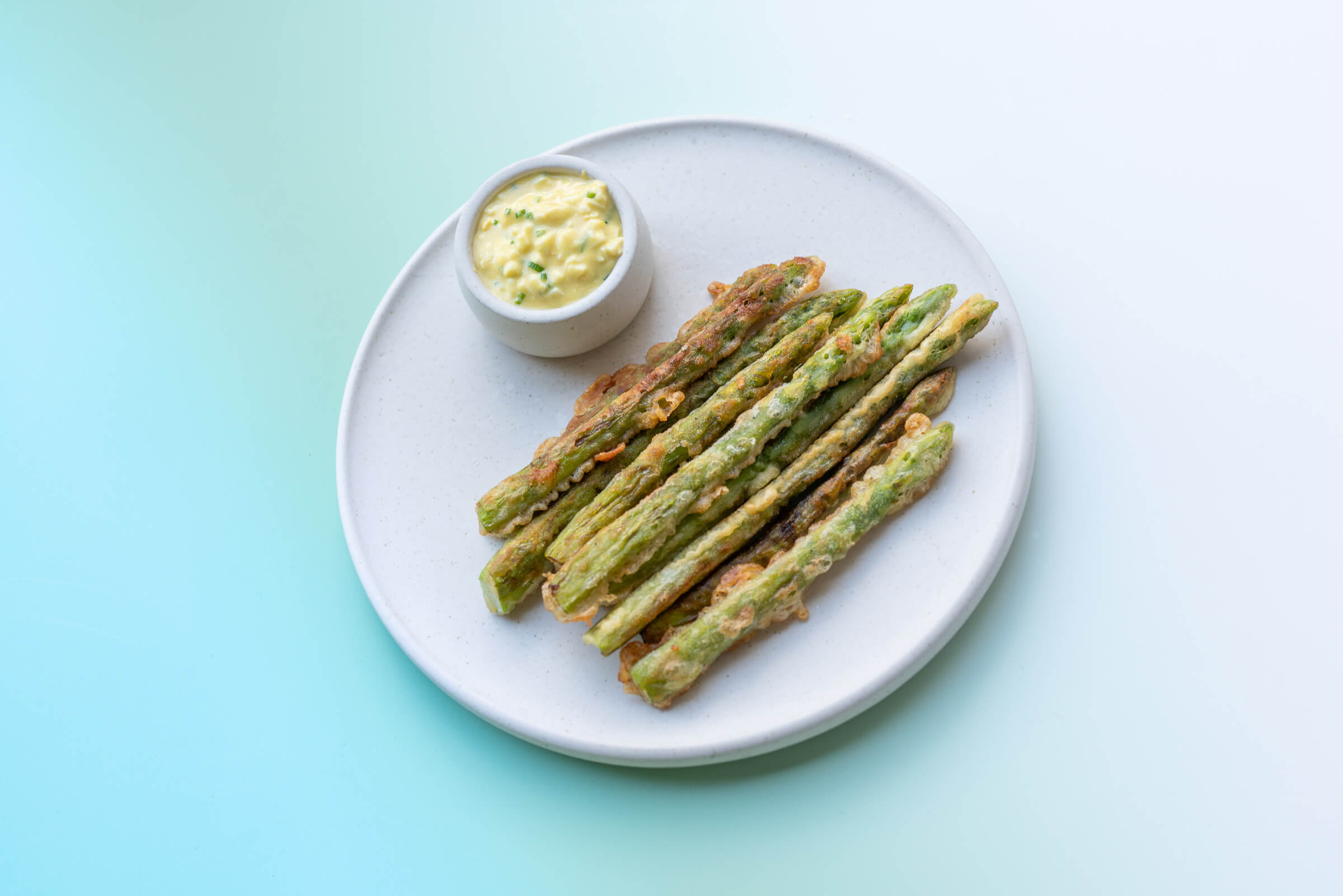 Frittierter Spargel mit Bozner Soße